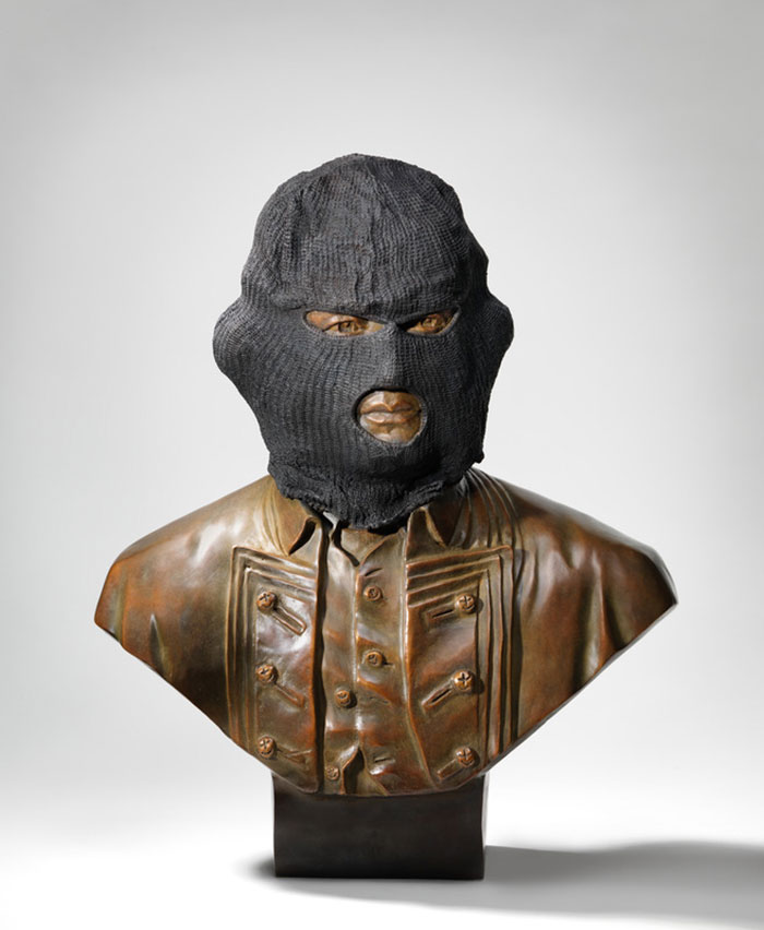Jason-Wing-Captain-James-Crook-Bronze by Jason Wing